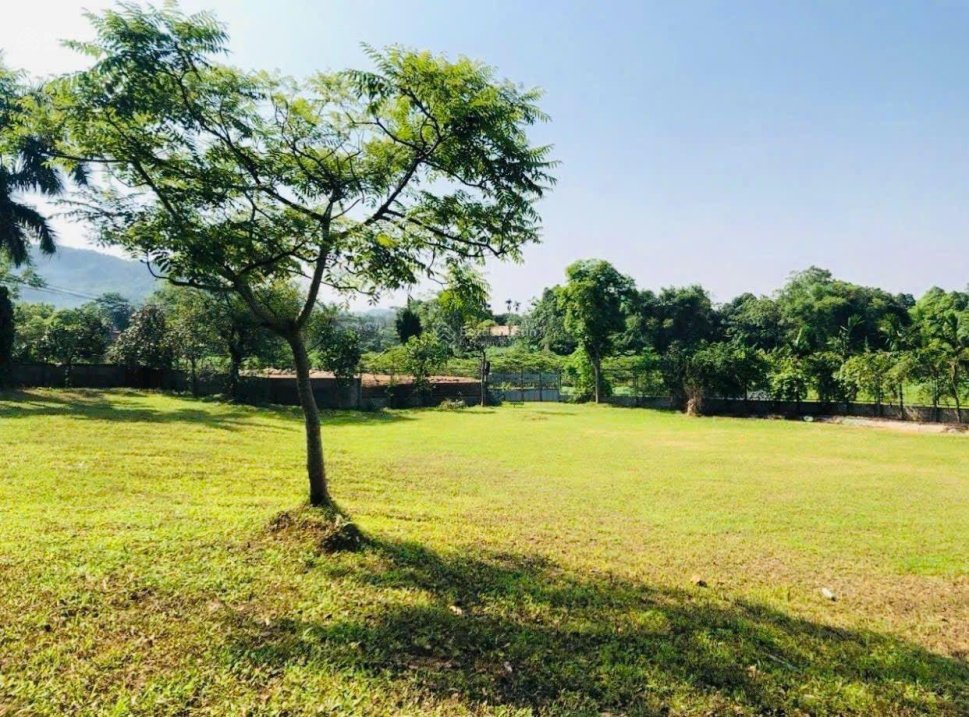 Bán lô đất nghỉ dưỡng sẵn khuôn viên đẹp mê li Vân Hòa, Ba Vì diện tích 7600m2, đất ở 400m2